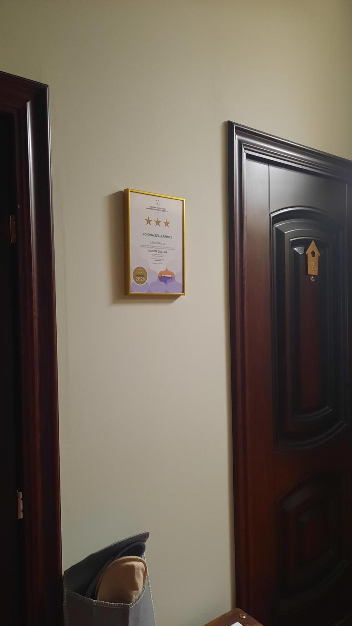 Kontra Szallashely Sándorfalva Exterior foto